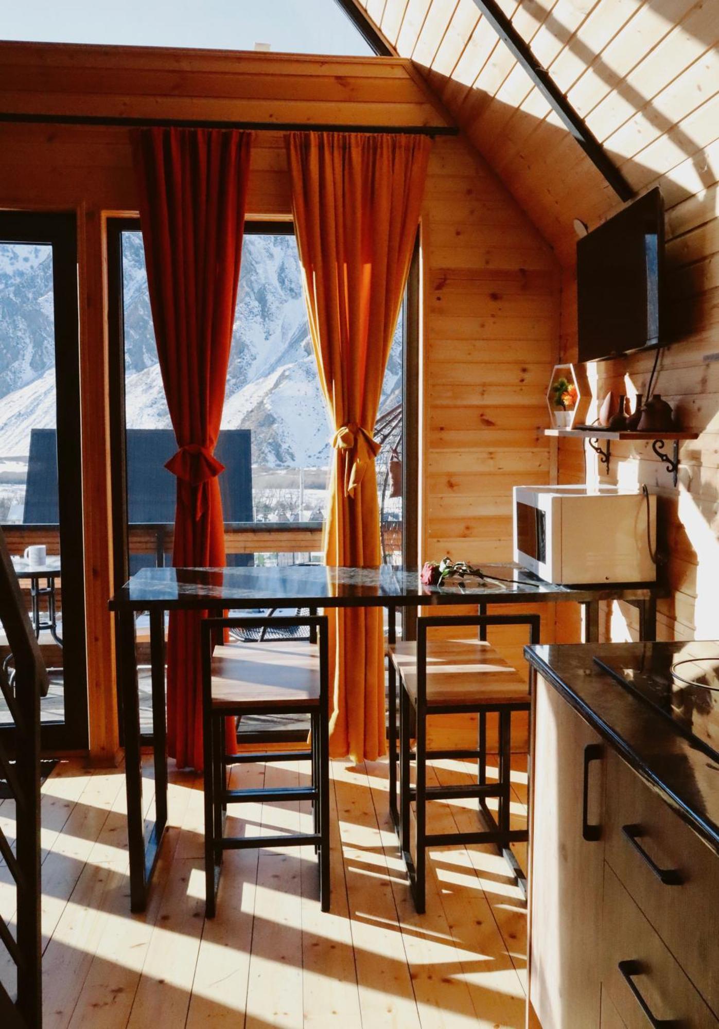 Kazbegi Inn Cottages Dış mekan fotoğraf